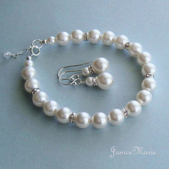 Bridal Pearl Bracelet and Earrings Set for Bride or Bridesmaids - Bridal Bracelet Set in White or Ivory Pearls - Wedding Jewelry
