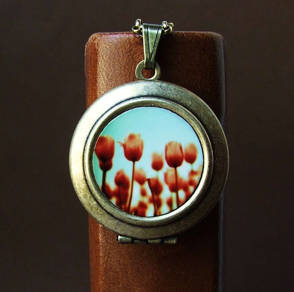 Photo Locket - Nature Red Flower Tulips Photo Locket Necklace