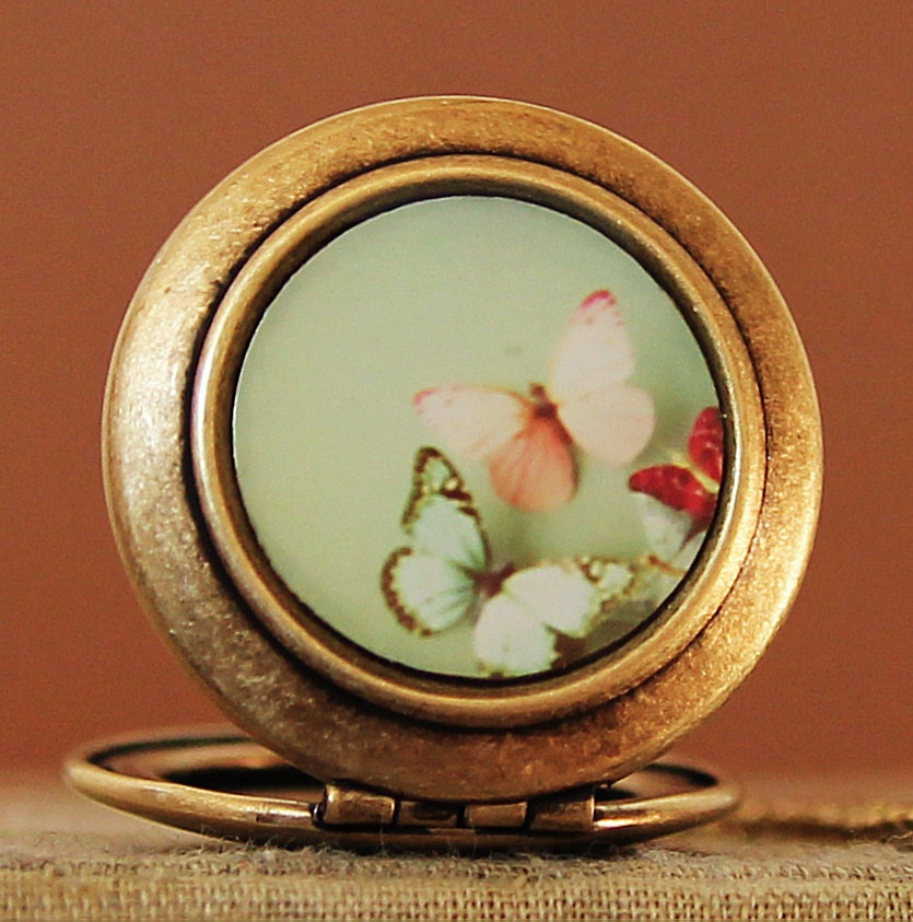 Today Would Be A Lovely Day To Be A Butterfly - Romantic Photo Locket Necklace