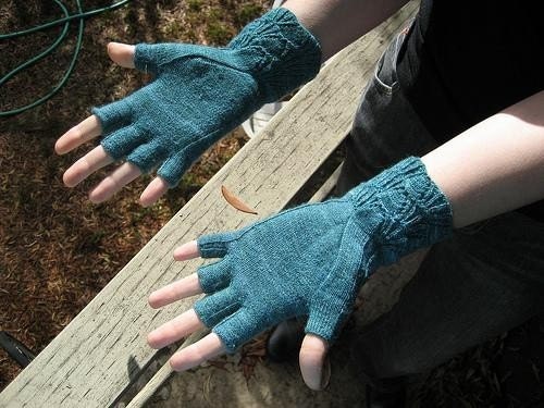 Cabaret Fingerless Glove Knitting Pattern