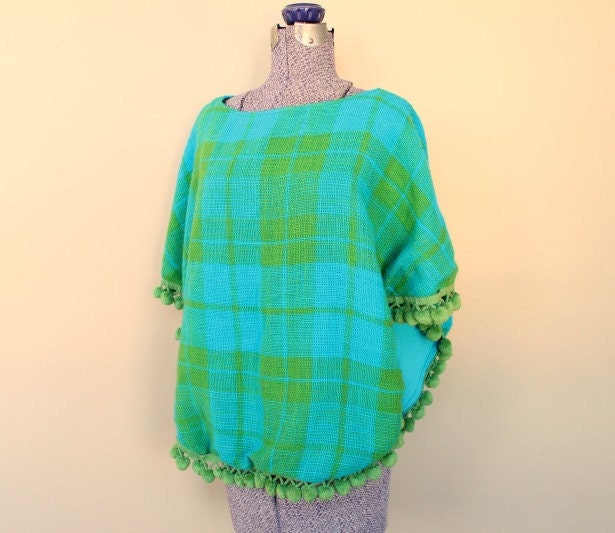 SALE:  Gorgeous Vintage Plaid Poncho Green and Blue