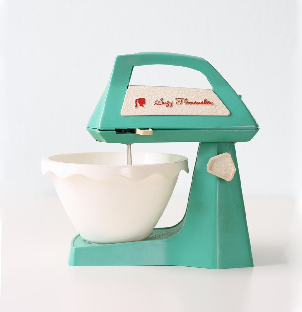 Vintage Suzy Homemaker Toy Mixer