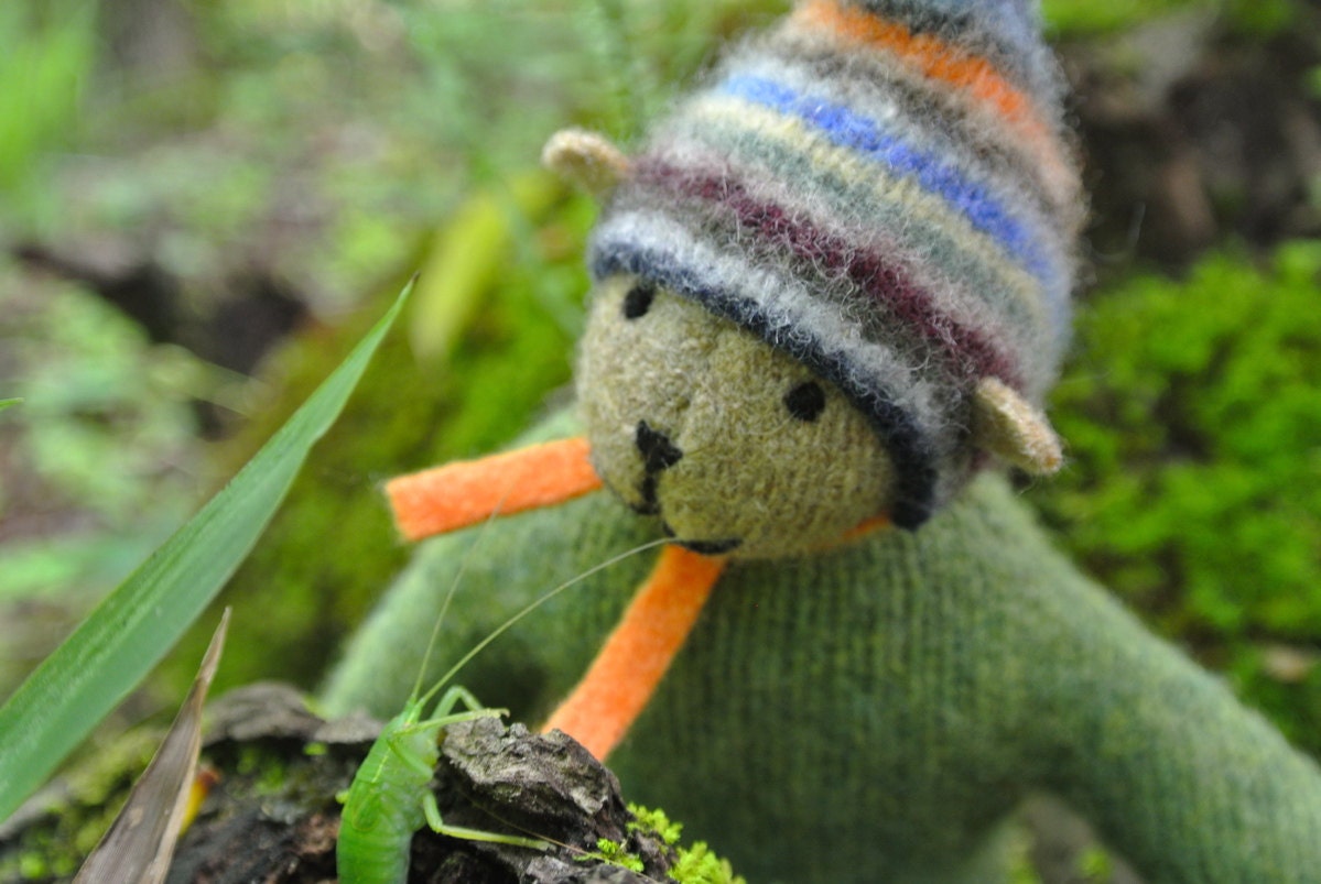 Pogo - Simon, handmade wool bear, sustainable toy