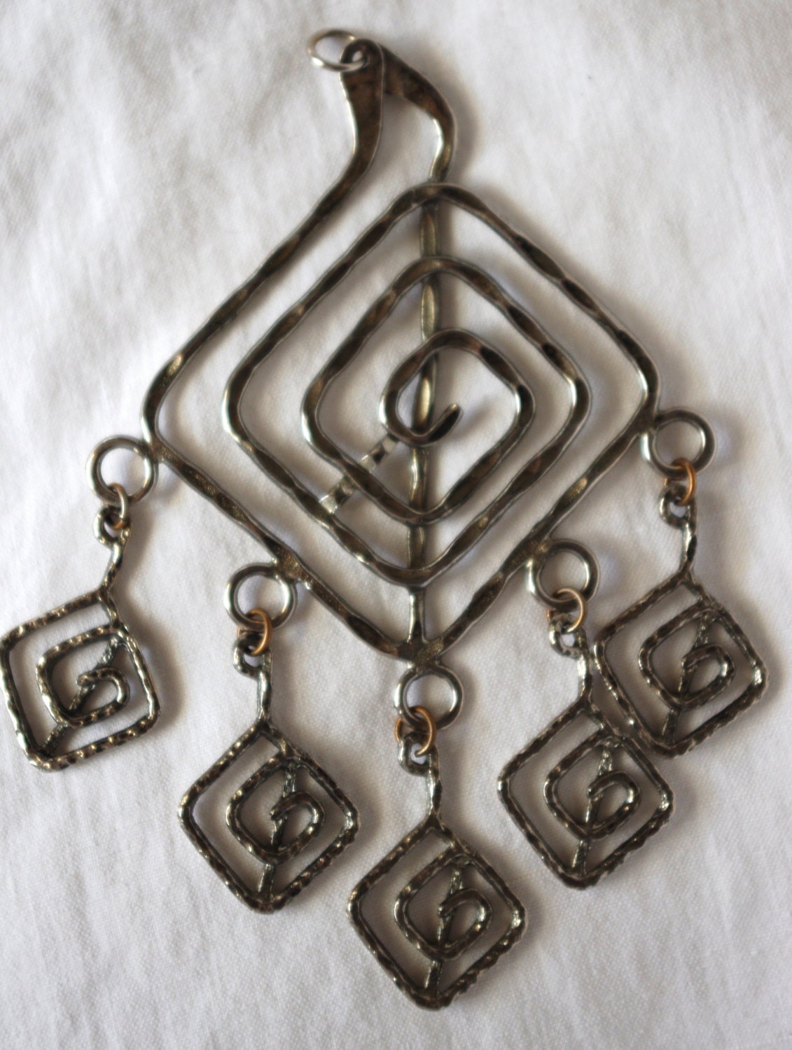 Lisa Geometric Pendant