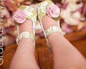 Pale Pink on Green Damask - Maryjane
