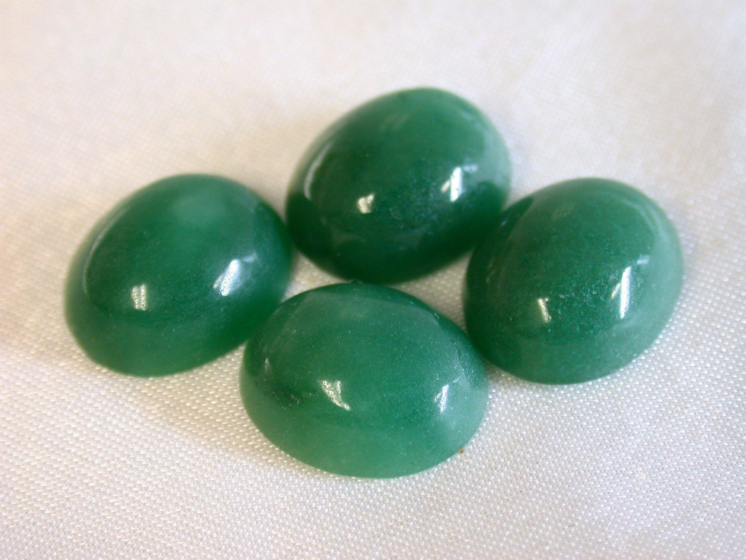 Vintage MTOROLITE Cabochons Green Oval 12x10 pkg 4 cab2