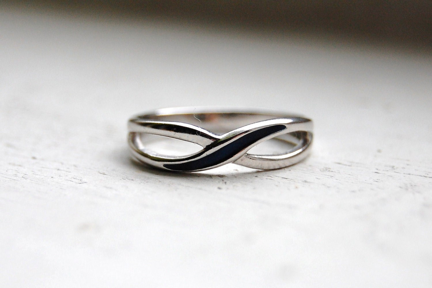 Vintage 1979 AVON Swirls of Color Ring