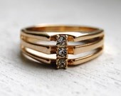 Vintage 1980s AVON Rhinestone Tier Ring