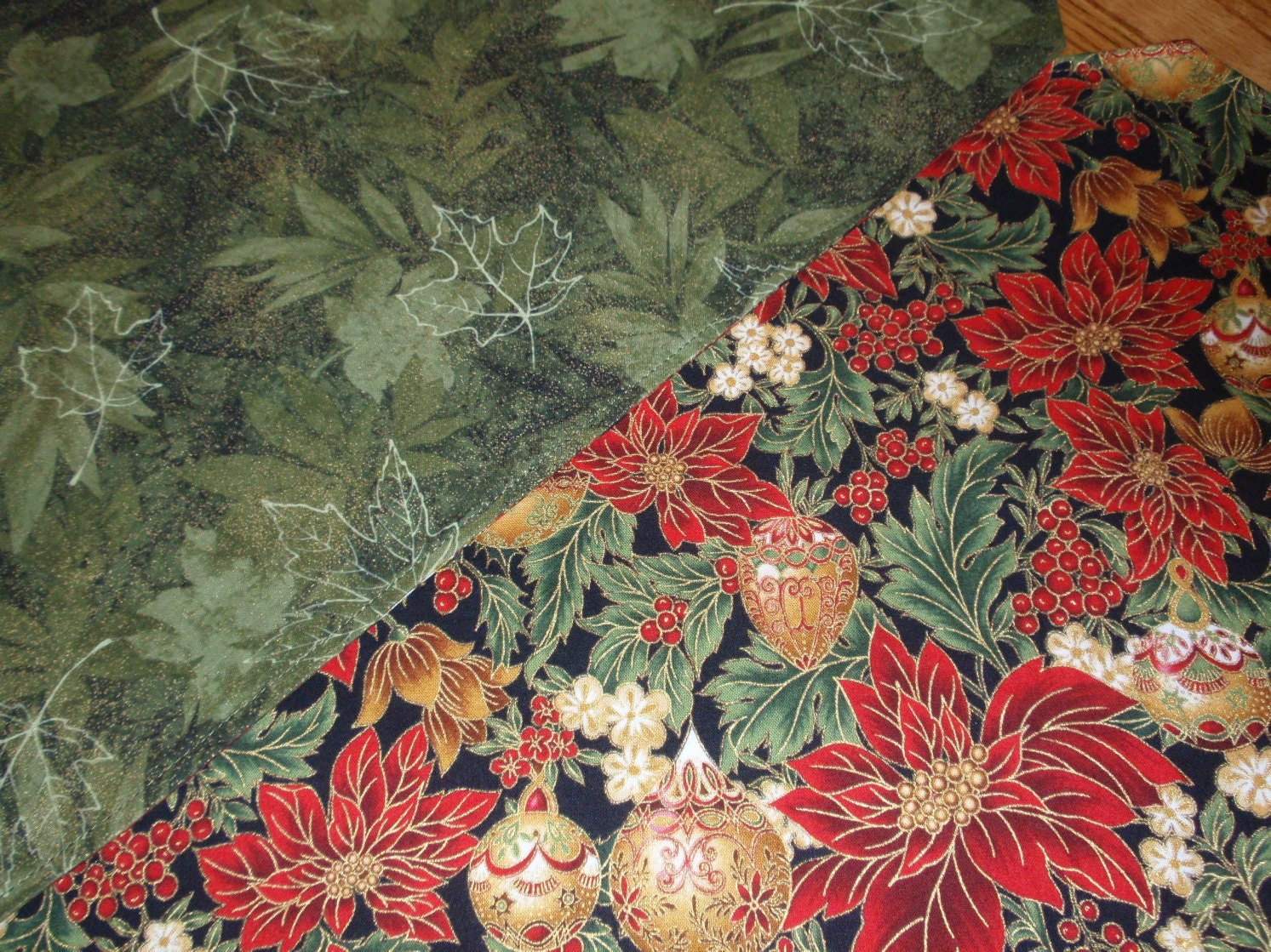 Table Runner Reversible Autumn Fall Leaves / Winter Christmas Ornaments Pointsettias