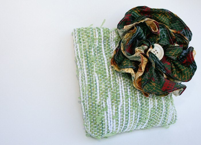 SALE  clutch: daisy mae