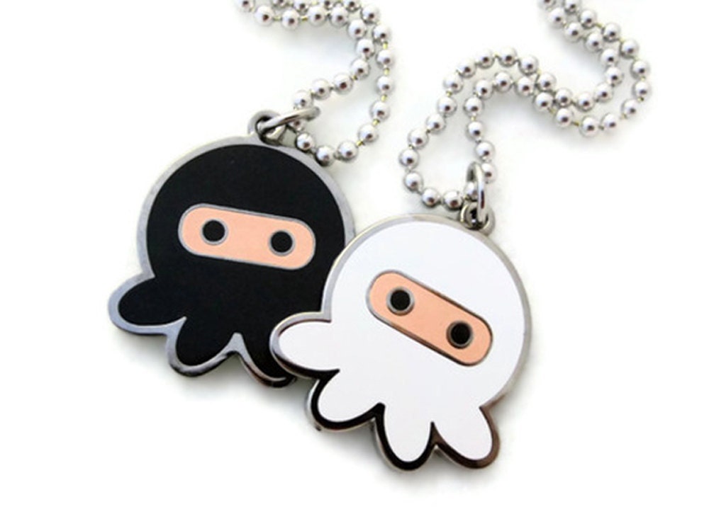 Deluxe Metal Reversible Ninja Octopus Necklace