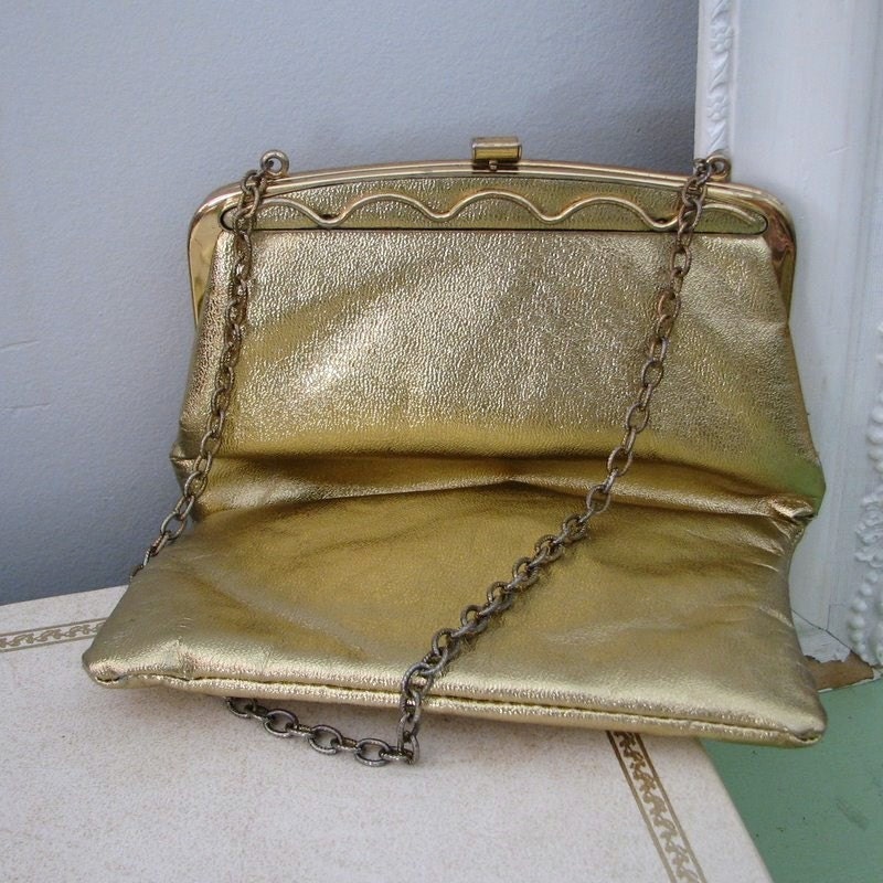 Vintage metallic gold purse with chain handle