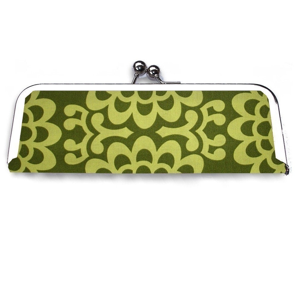 Kisslock Wallet - Green Floral Print - Frame Clutch Wallet