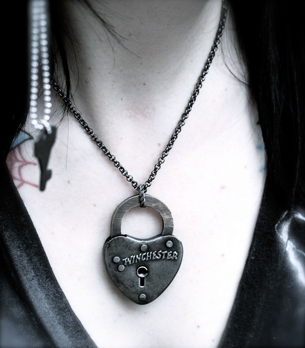 Sale Winchester padlock and key necklace set