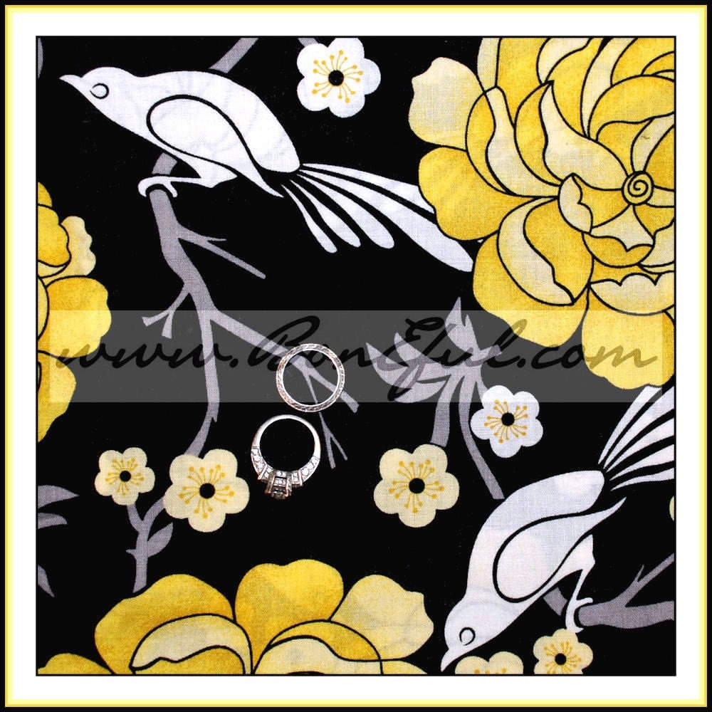 BonEful Boutique BOOAK Fabric Designer Decorator Quilting Material RARE OOP HTF DIY Pillow Yellow Black Rose Garden Holiday Flower Toile Birthday Bird White Vintage Retro Decorating Cotton Quilt Swirl Dot Princess Girl Lady Dress BCMM CBD eBD