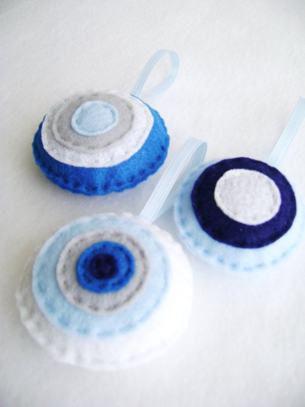 Felt Holiday Ornament Set - Frost - Hand Stitched Holiday Decor - Blue Silver White