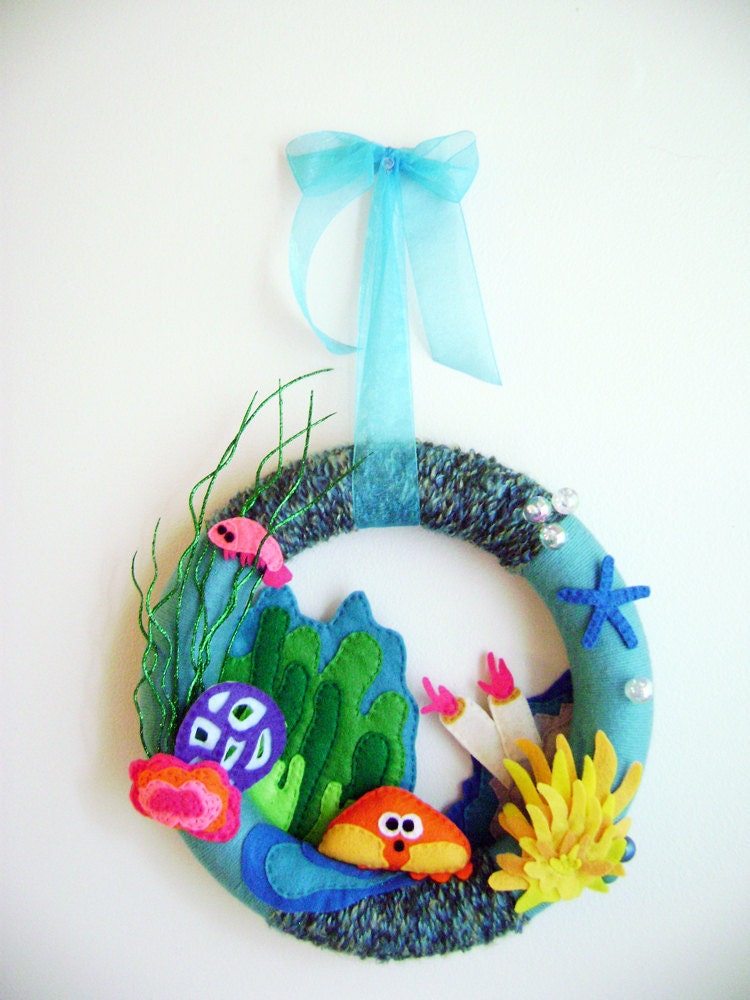 Art Yarn Wreath - Under the Sea - Coral Reef Crab - Made to Order
