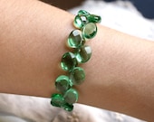 Emerald Bracelet . Kelly Green Bracelet . Green Stone Bracelet . May Birthday Jewelry . Teardrop Bracelet - Enchanted Collection