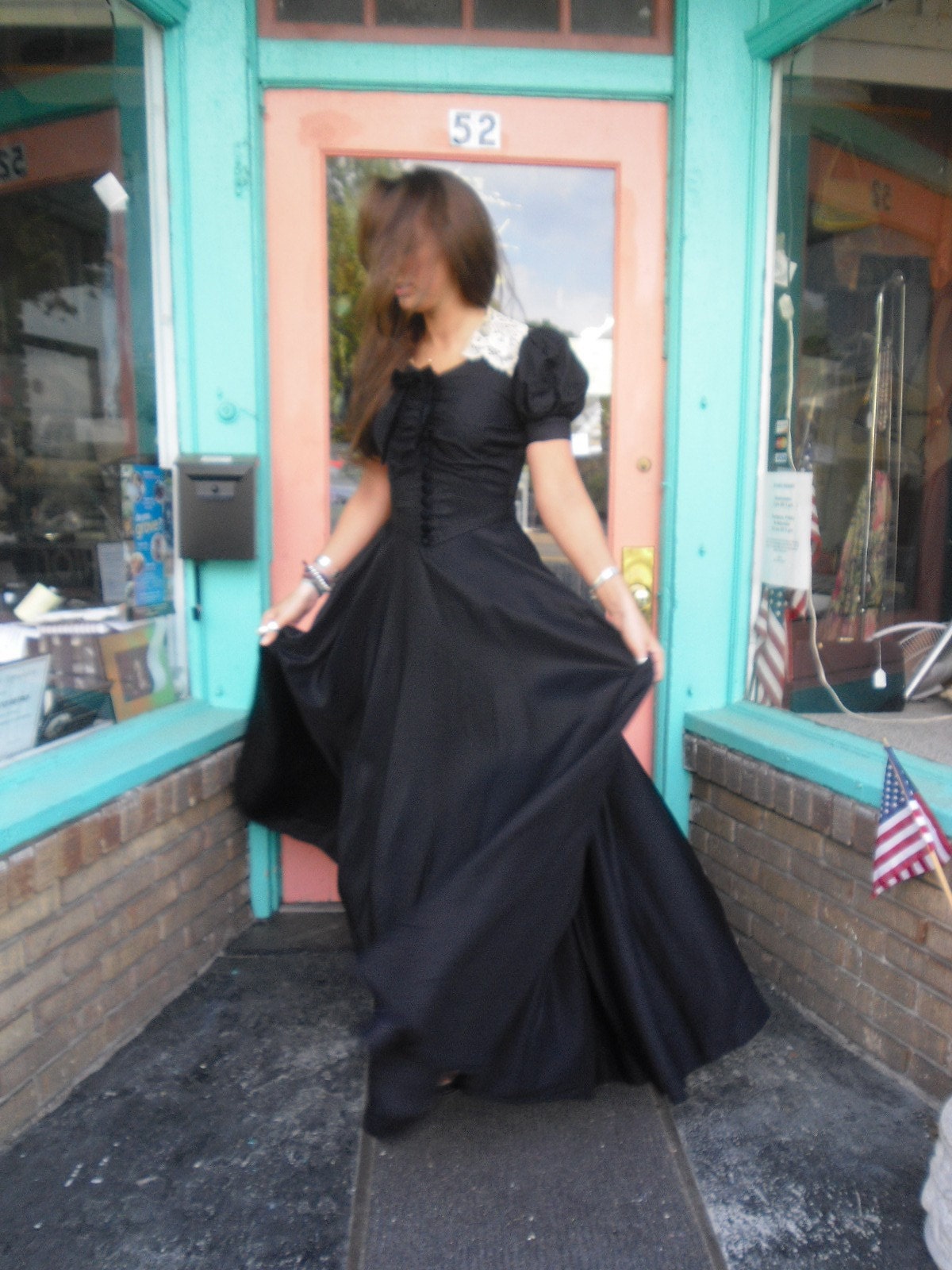 Fabulous 1940s Vintage Circle Skirt Gown Dress in Black Taffeta w LACE Collar 34 inch Bust 26 Waist WOW