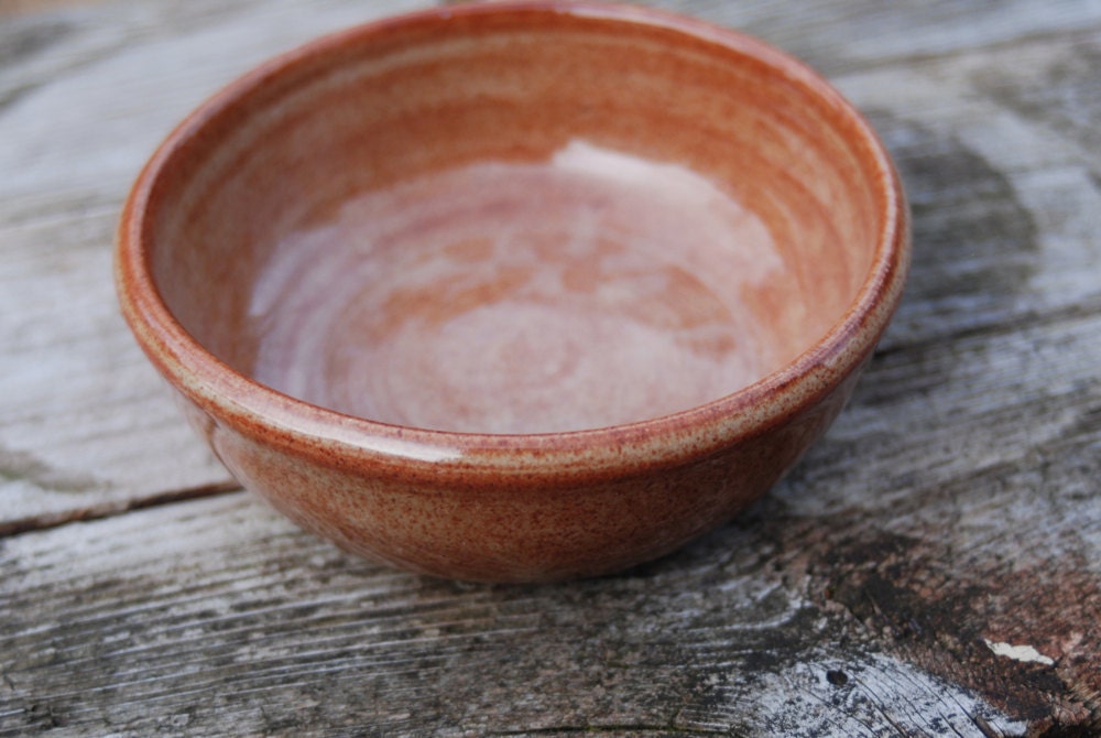 1 small dish great for your pet, but you could use it for other things too D5