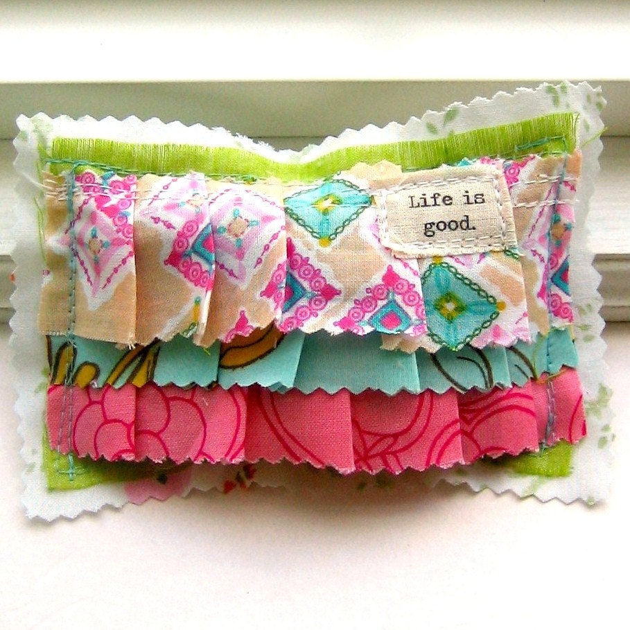 Sachet, Lavender Sachet, Small Pillow Sachet, Appliqued, Flower Sachet, Word Sachet, Lavender, Sachet, Life is good. No. 216