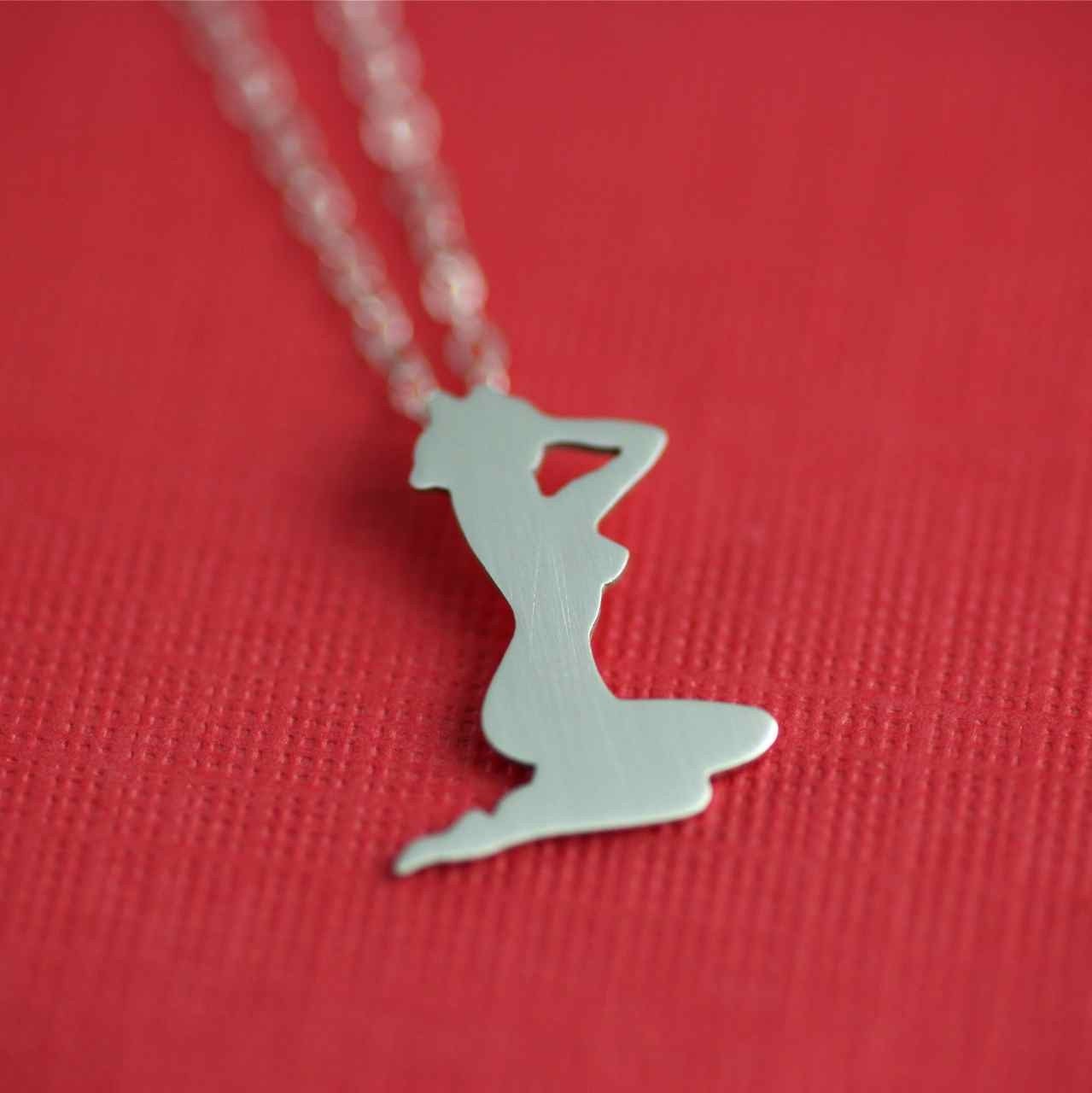 1950's Pin-Up Girl Silhouette Necklace in Silver