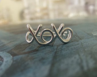 XOXO ring (sterling silver)