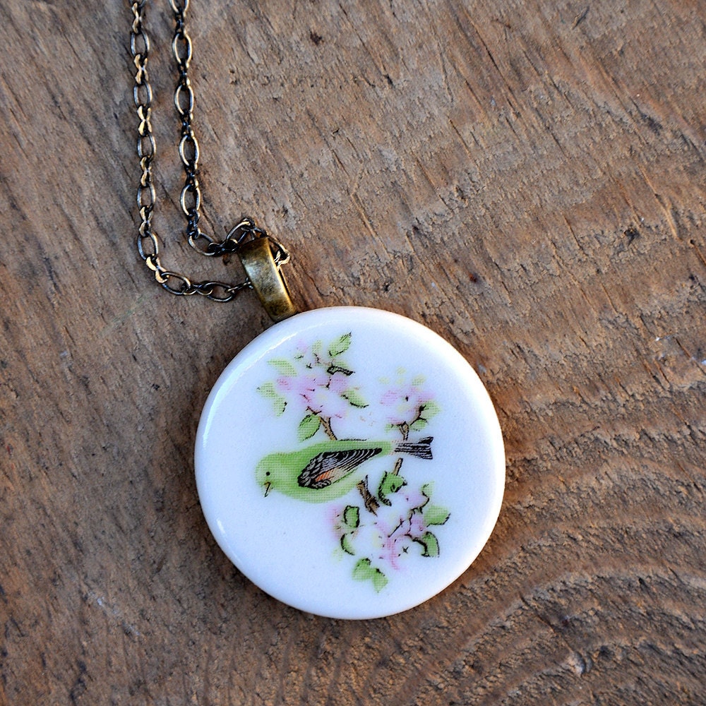 Porcelain Pendant Necklace with Green Parakeet