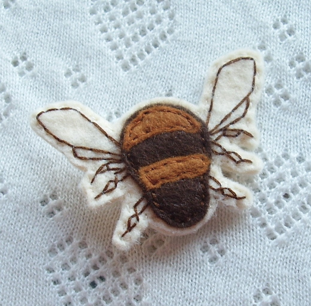 Bumble Bee brooch