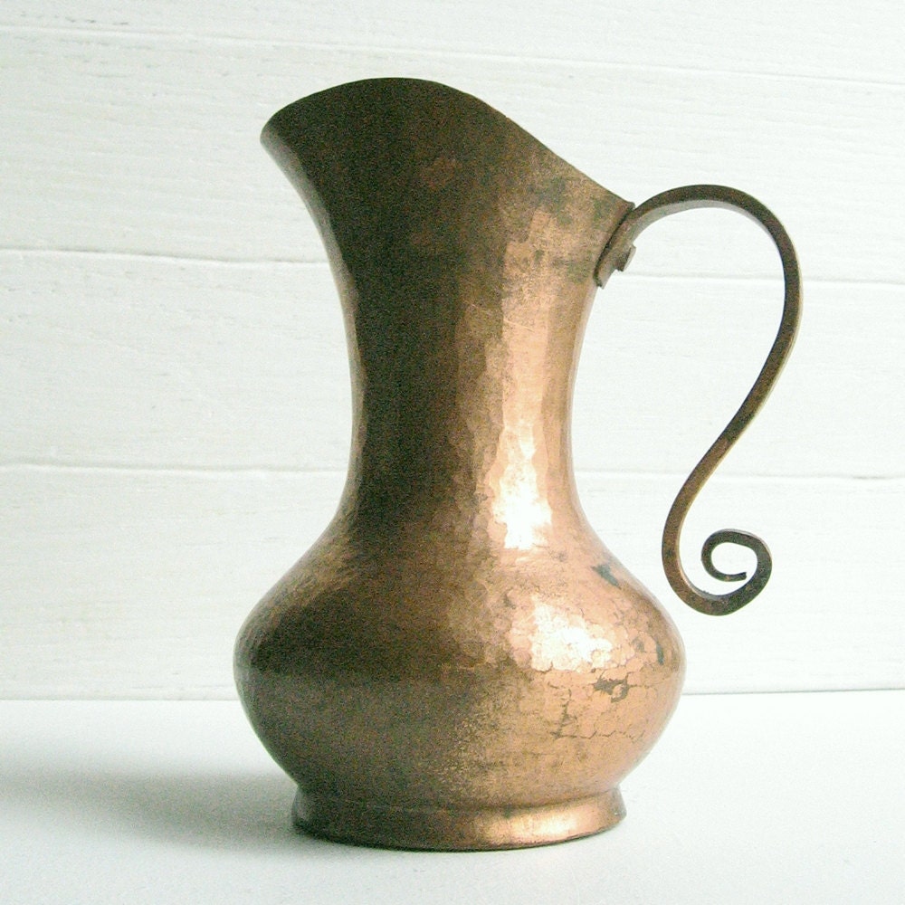 Rustic Hammered Copper Pitcher ....... Hand Forged Ewer Vase - MagiaMia