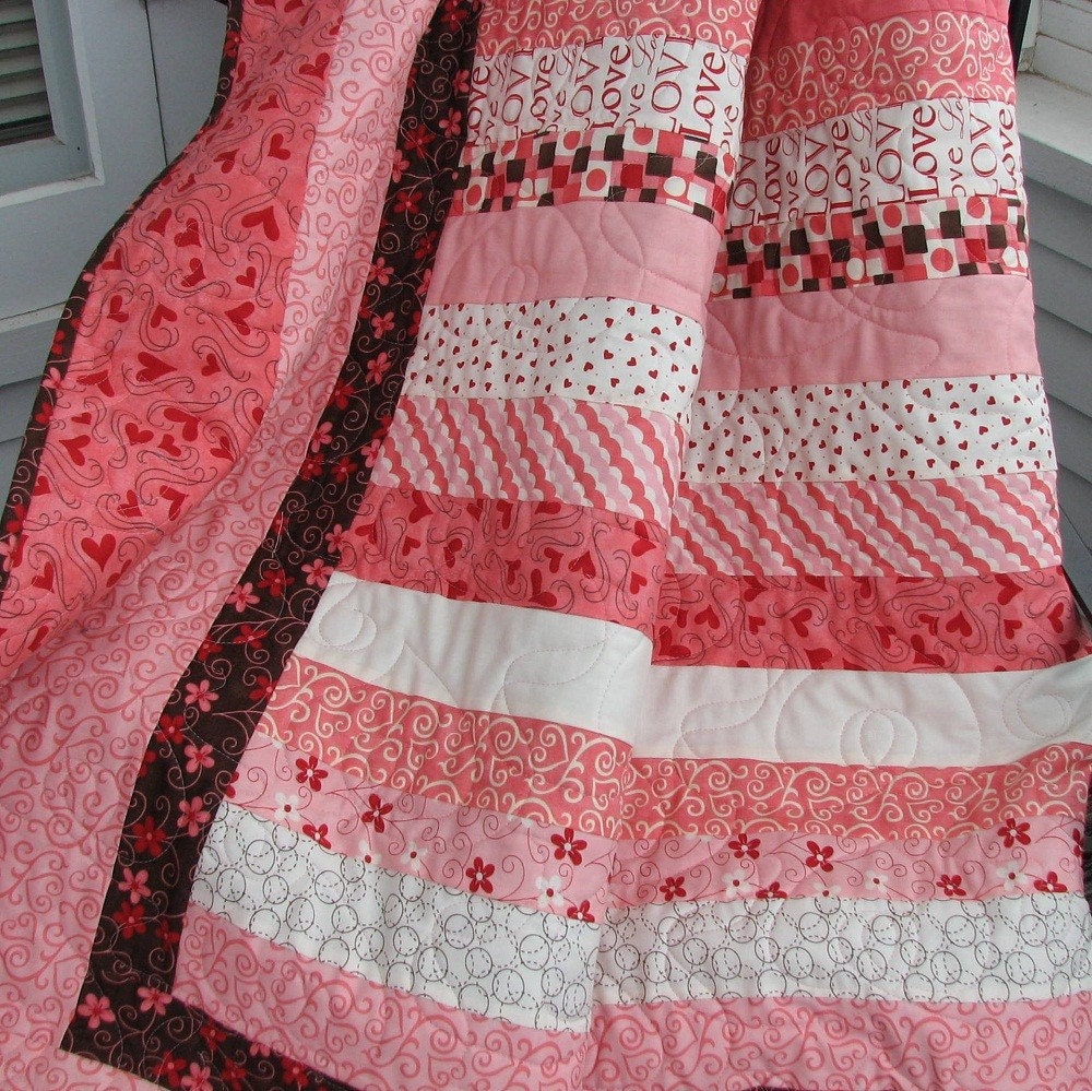 L'amour Strip Quilt
