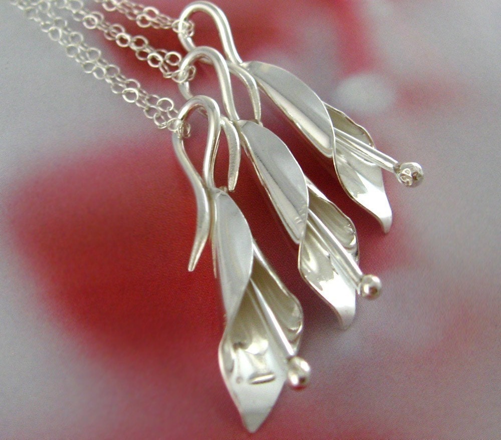 Calla lily sterling silver necklace - bridesmaids gift, Valentines Day, Mothers Day