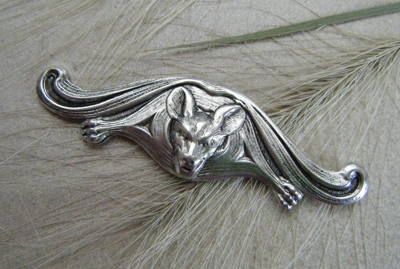 1 - GOTHIC BAT Antique Silver Ox Brass Pendant - Jewelry Findings Stamping (C-5)