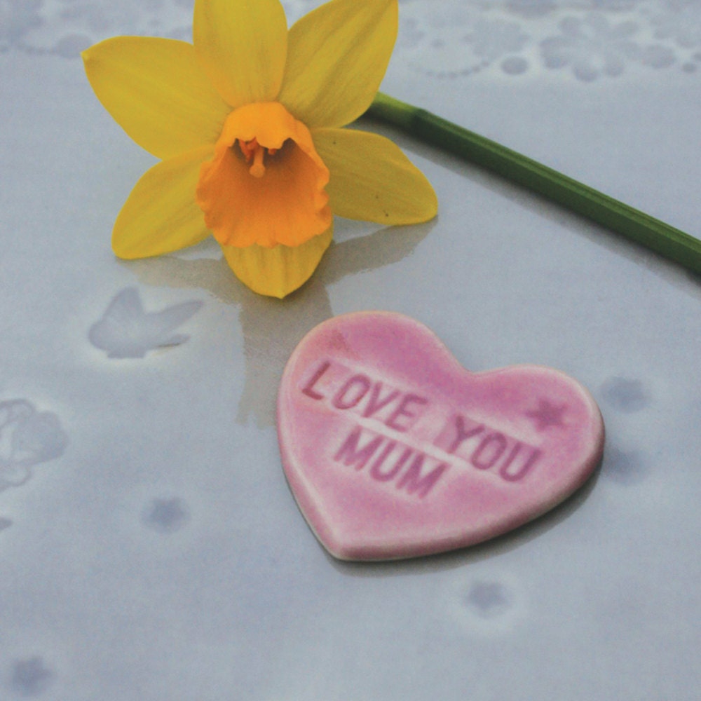 Love You Mum Heart Magnet, Purple Porcelain, Mothers Day