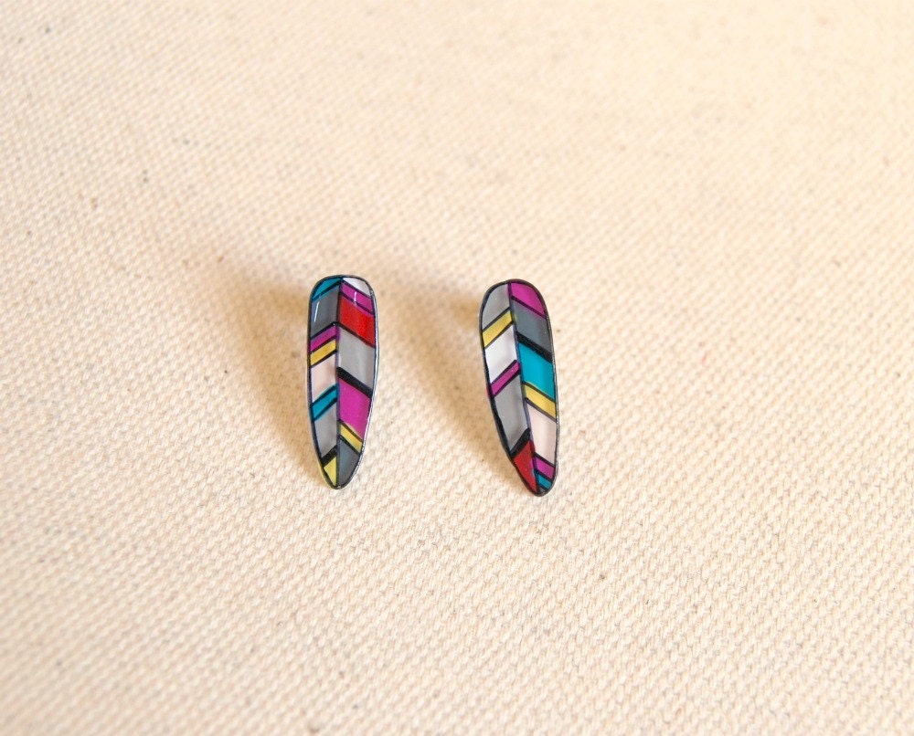 Feathers studs earrings