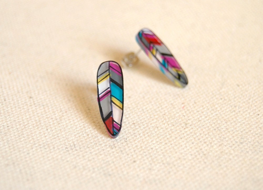 Feathers studs earrings