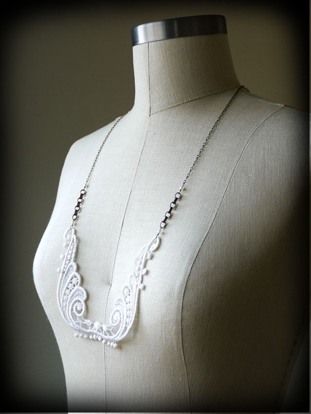 Lace Necklace - Harp Style in Ivory Long Version
