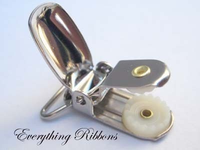 10 Metal 3/4 Inch Suspender Clips w/ Round Plastic Inserts for Paci Pacifier / Bib Holder plus Instr. - 10 PERCENT REFUND