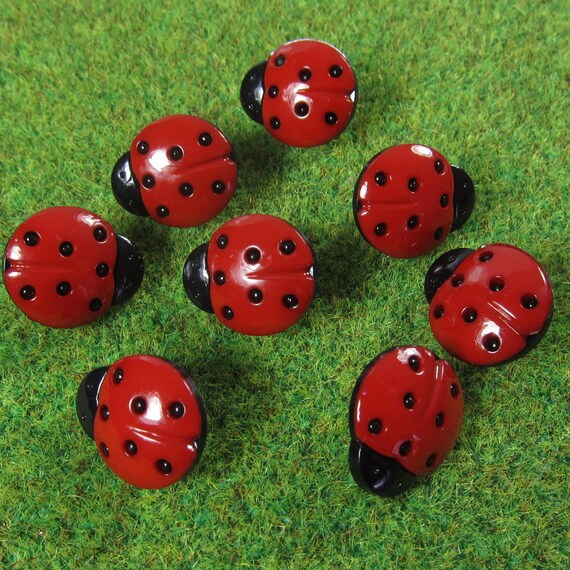 Small Red Ladybug Novelty Buttons by forbeadintreasures on Etsy