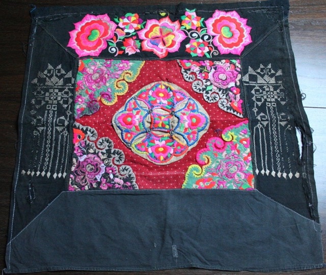 Reserved for isabeauderouffignac -Textiles -  Hmong Baby Carrier/ Hmong / Miao fabric / Hmong embroidery panels - 625