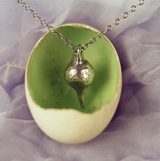 Pendulum Necklace