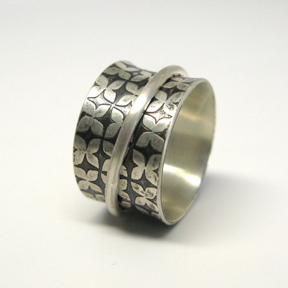Modern Floral Brushed Finish Sterling Silver Spinner Ring