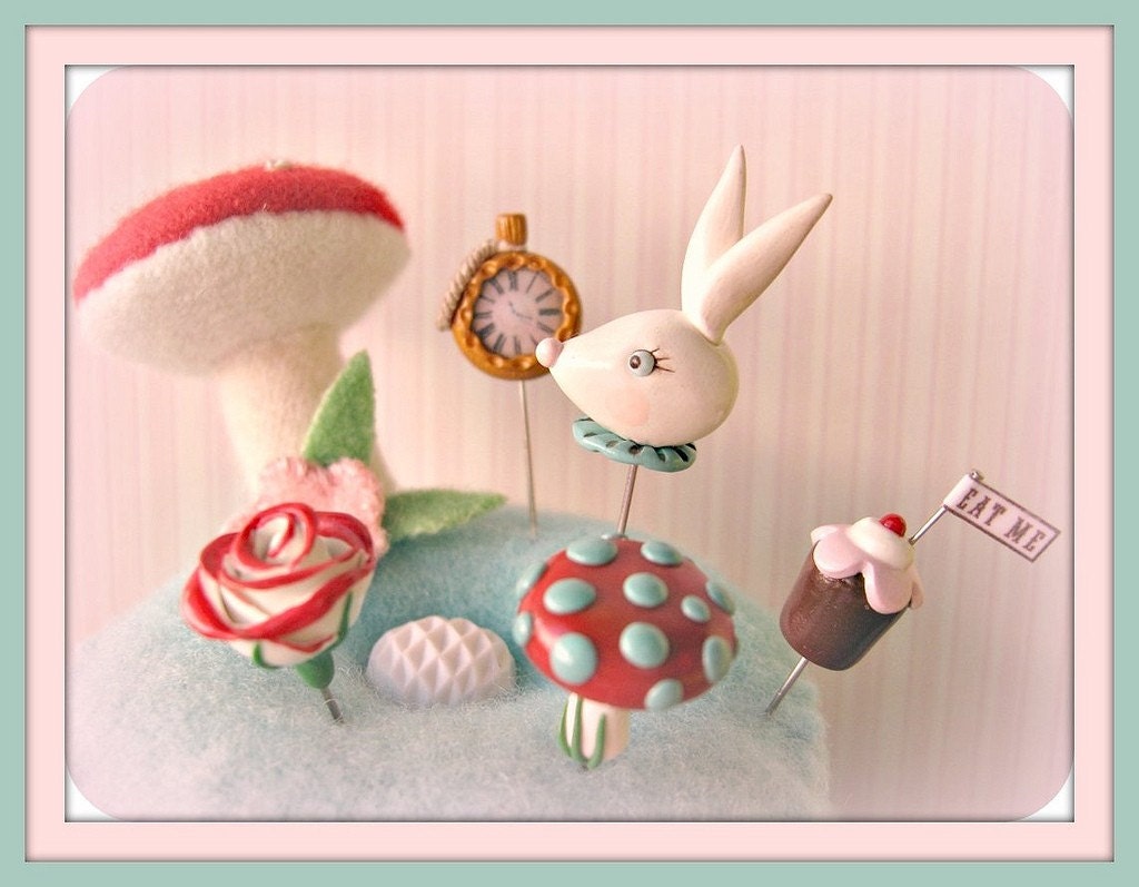 Alice in Wonderland LIMITED EDITION Pin Topper Set 37/50