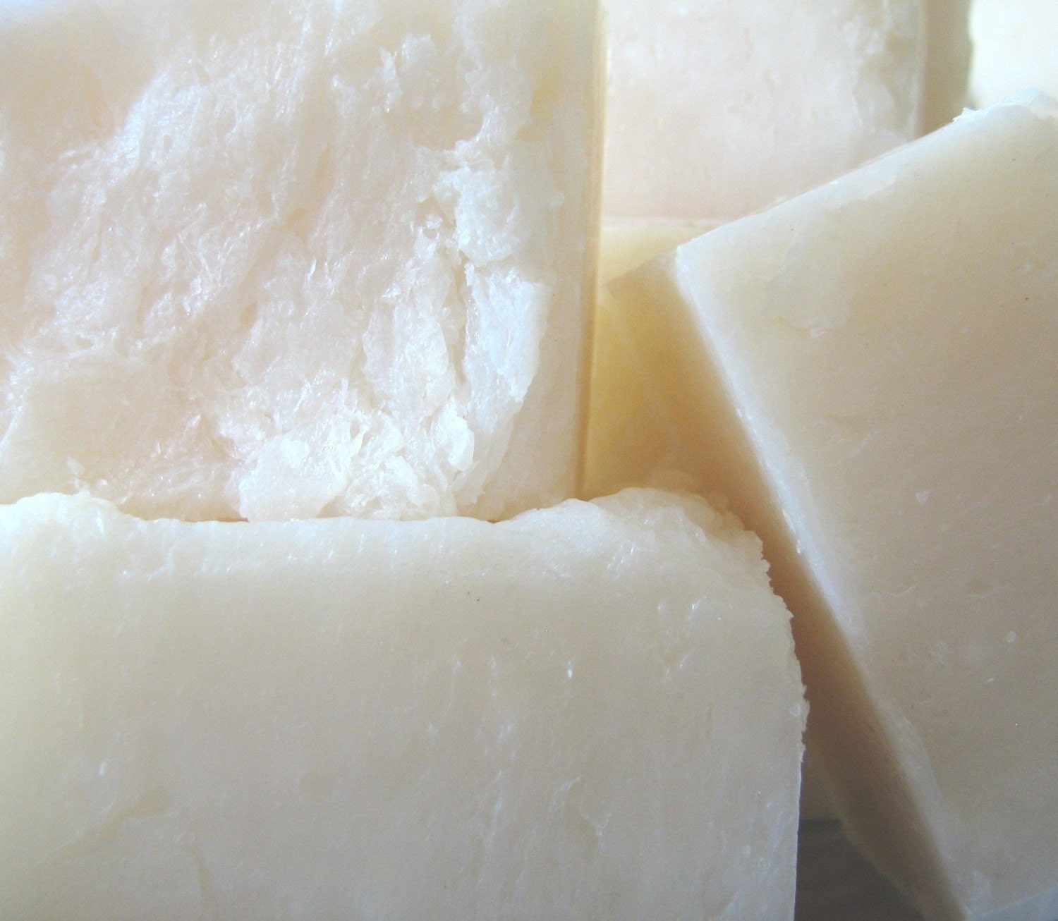 Natural handmade soap and shampoo bar - Creamy Coconut