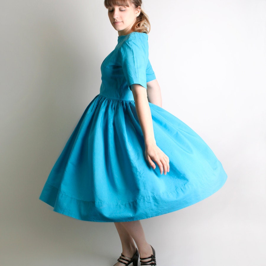 1950s Day Dress - Vintage Handmade Bright Sky Blue Classic Dress - Medium to Large