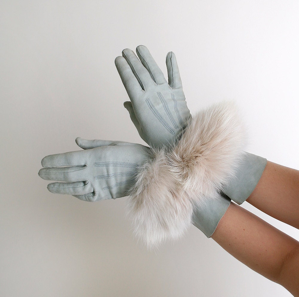 Doctor Zhivago Vintage Mint Green Long Fur Gloves - Light Cream Brown