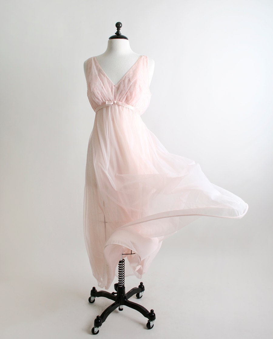 Vintage Vanity Fair Maxi Nightgown - Sheer Pastel Pink Floral Lace Bust - Large XL Valentines Day Sweetheart