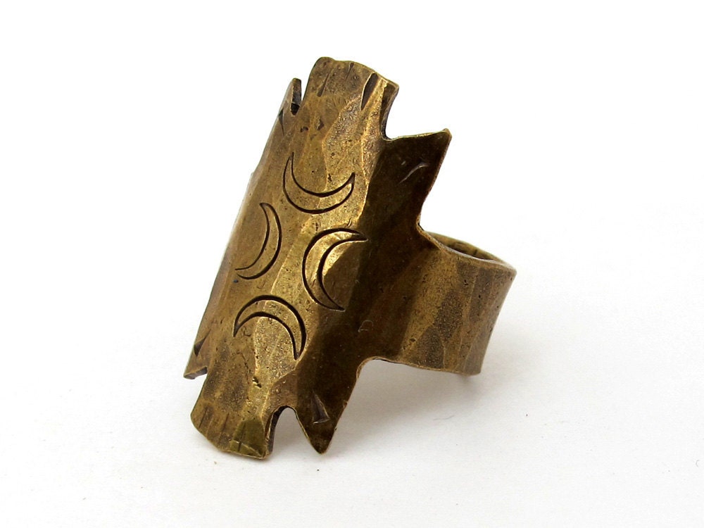 Crescent totem ring