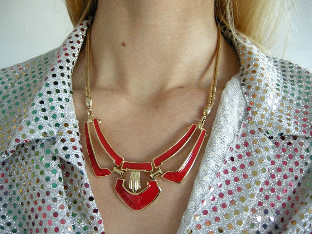 RED Enamel Gold Tone Vintage 70s Chocker Necklace Modernist ON HOLD