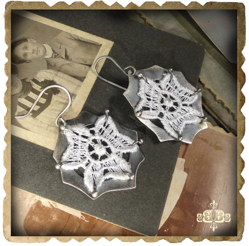 Sterling Silver  VINTAGE LACE   Dangling Earrings